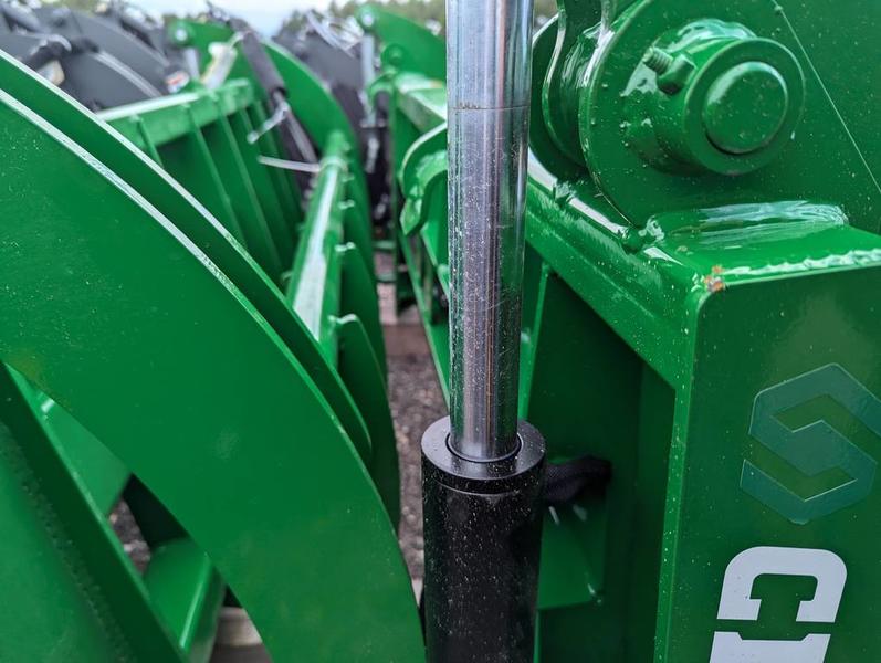 Làm thế nào để thay thế xi lanh thủy lực cho máy kéo?