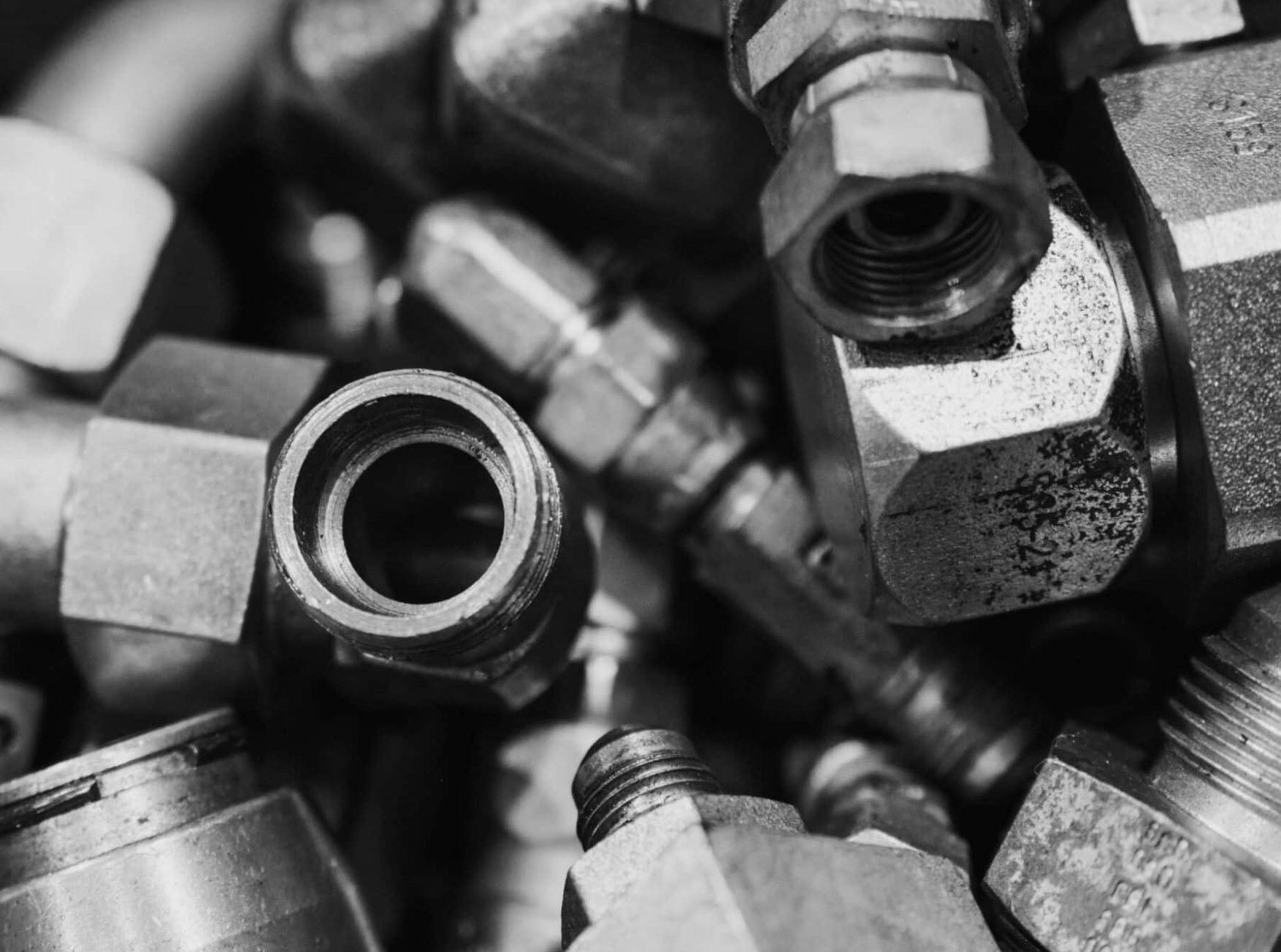 Hướng dẫn lựa chọn phụ kiện thủy lực: Các yếu tố chính cần làm chủ nhanh chóng